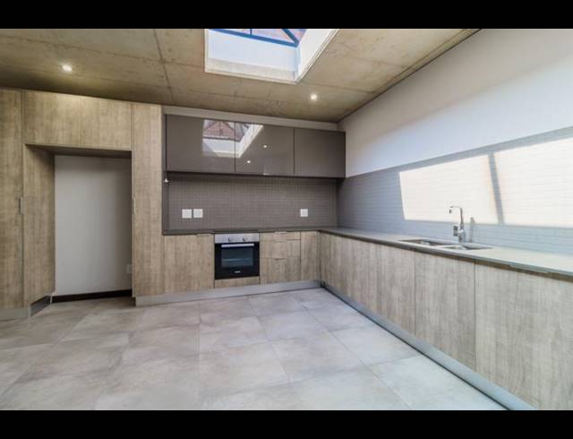 1 BEDROOM COMPLEX FOR SALE IN MENLO PARK